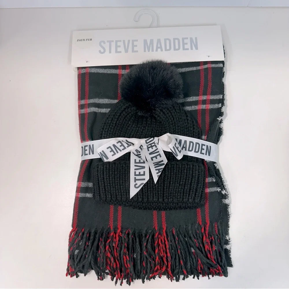 STEVE MADDEN Faur Fur Black Hat Red Black White Plaid Scarf Set NWT